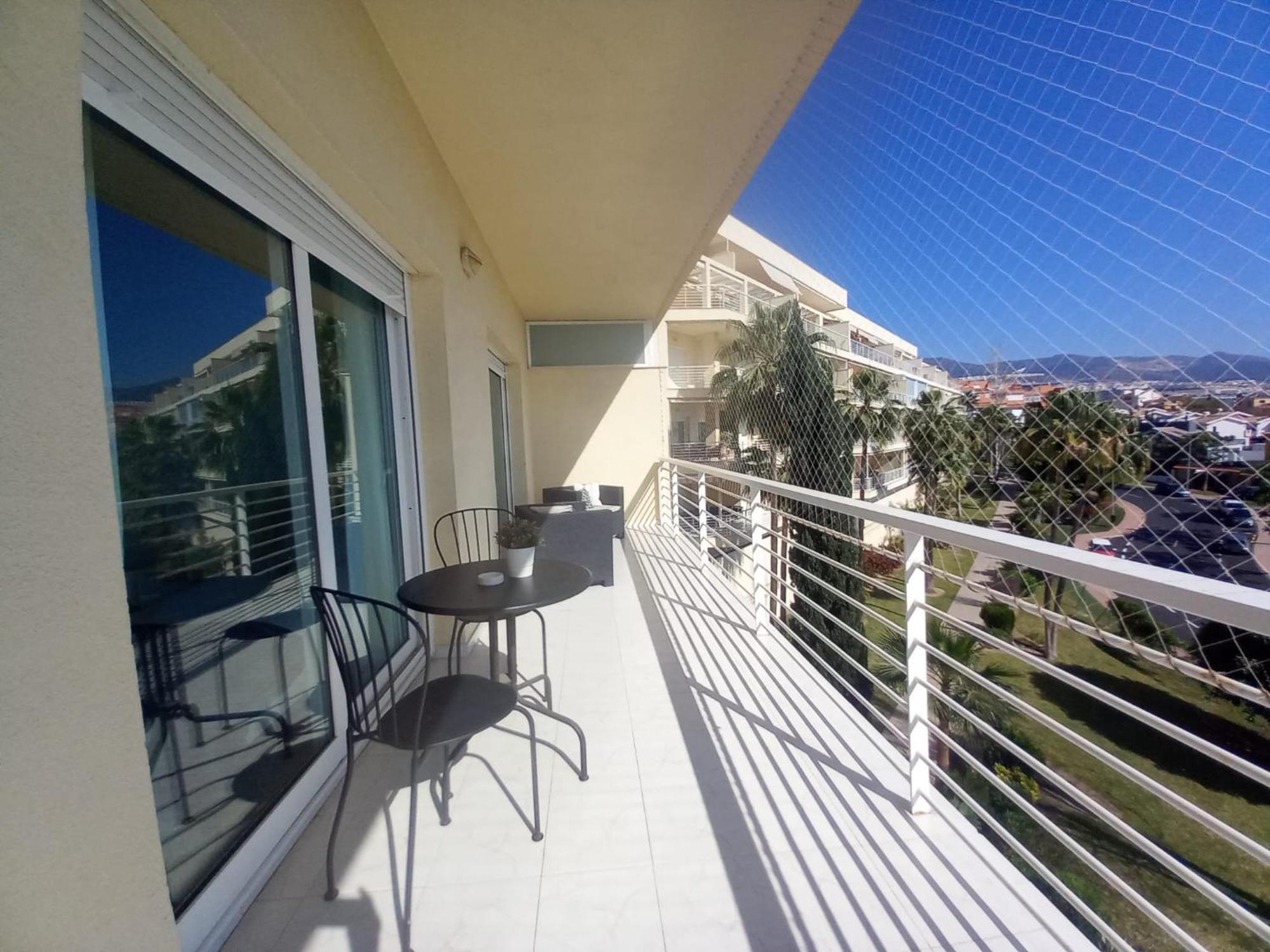 Amplio, Luminoso Y Moderno Apartamento Con Amplia Terraza Y Hermosas Vistas En Exclusiva Urbanizacion Benalmadena Luaran gambar