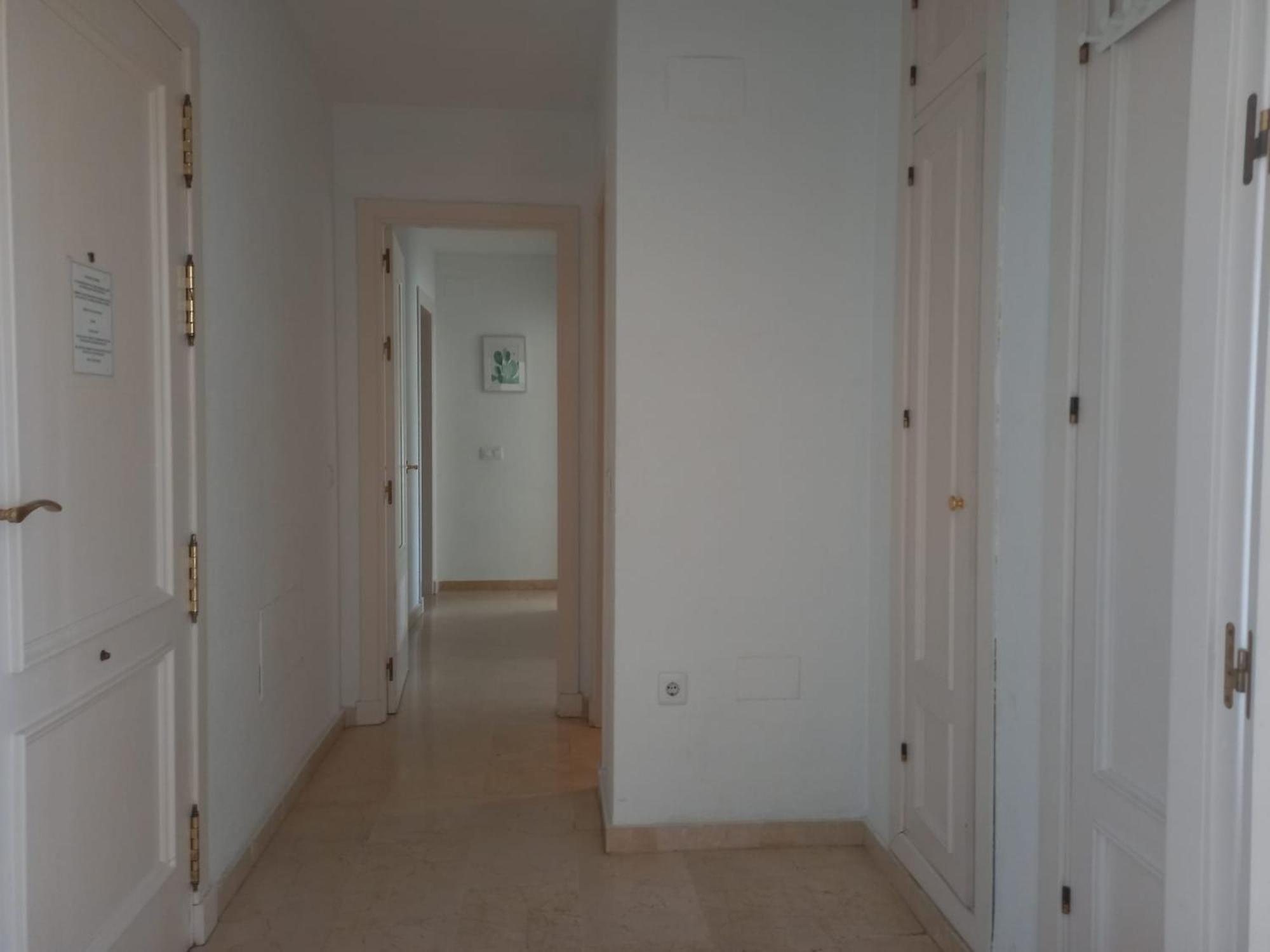 Amplio, Luminoso Y Moderno Apartamento Con Amplia Terraza Y Hermosas Vistas En Exclusiva Urbanizacion Benalmadena Luaran gambar